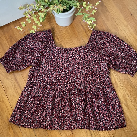 LOFT Peasant Style Top - Picture 2 of 9